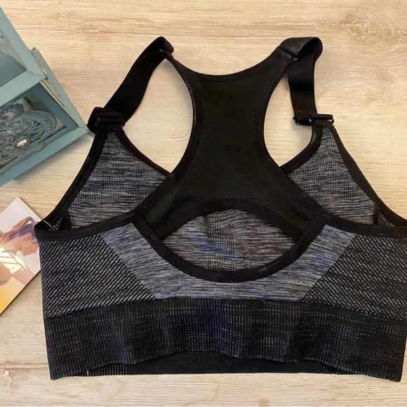 NWT Black Avia Sports Bra - Picture 2 of 3